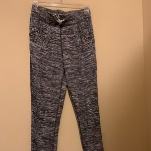 💲 3 for $10 Jogging pants for girls